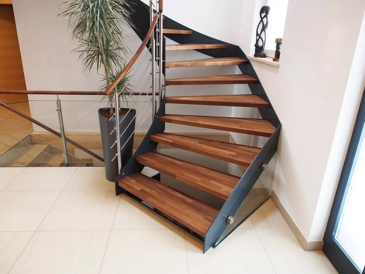 Schreinerei Unterhuber GmbH - Treppe